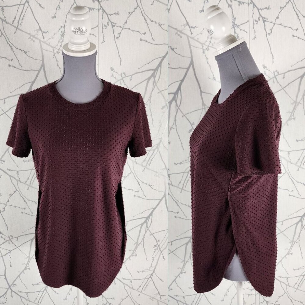 Wilfred Burgundy Swiss Dot Textured Crewneck Capucine Tee